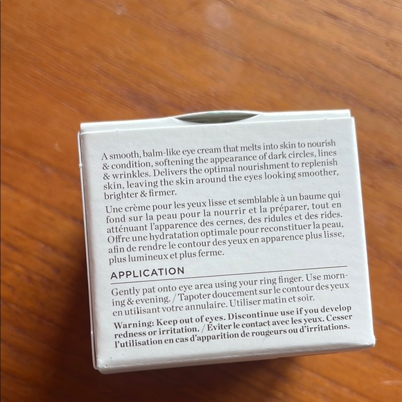 NEW IN BOX Perricone MD Smoothing & Brightening Under-Eye Cream - full size - Picture 3 of 7